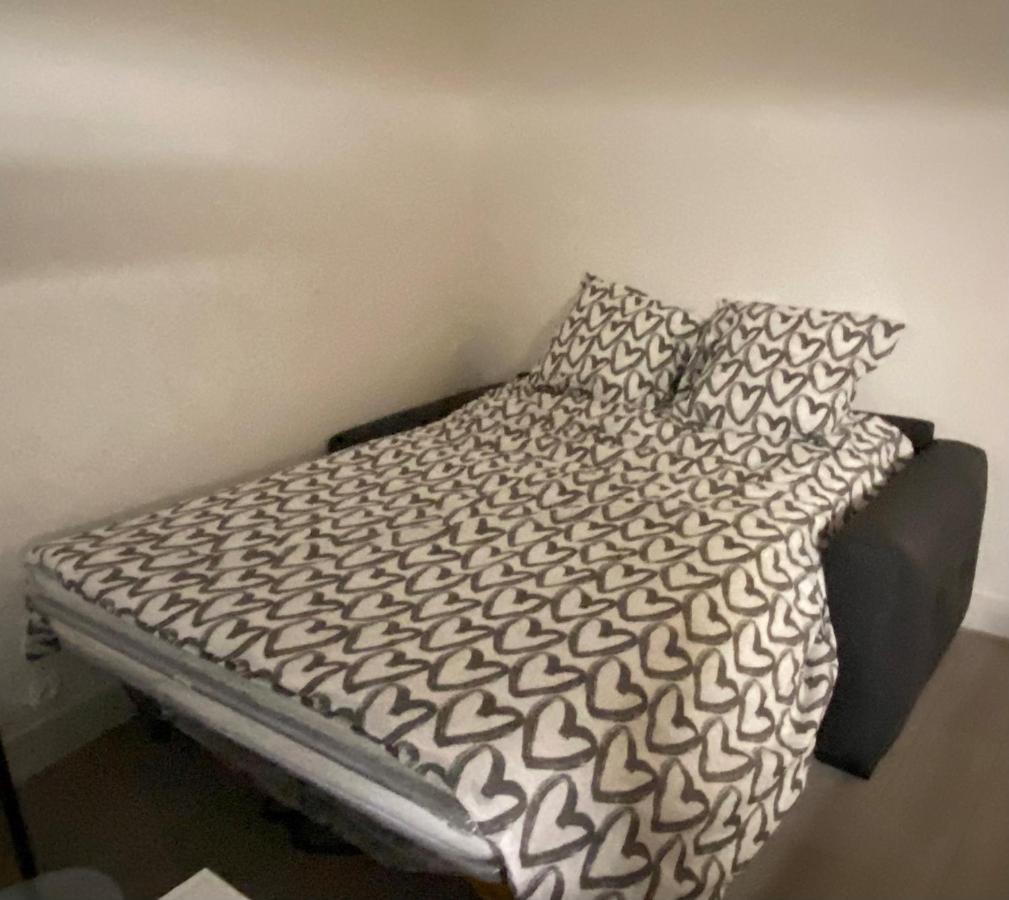Enghien-Les-Bains: Studio Au Coeur Du Centre Ville. Eksteriør bilde
